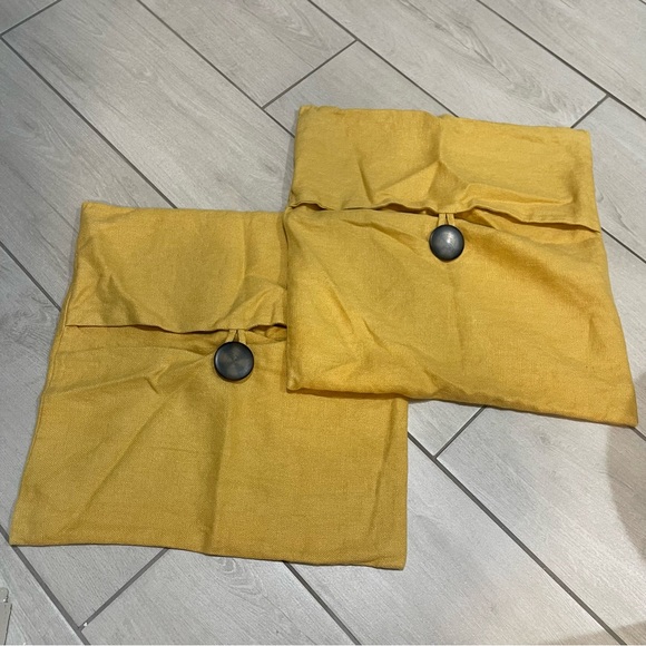 SOLD ON MERCARI - Pottery Barn Linen Pillow Cover - Picture 2 of 8